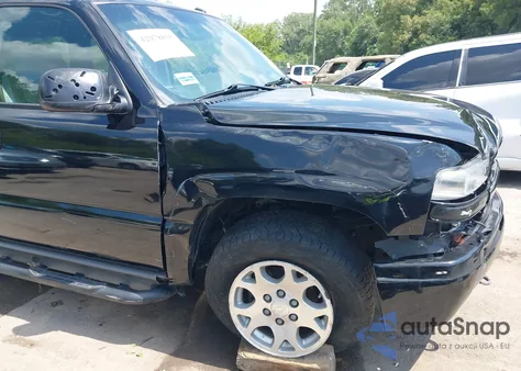 2004 Chevrolet Tahoe Z71 из США, поврежденный, VIN 1GNEK13Z74R301115